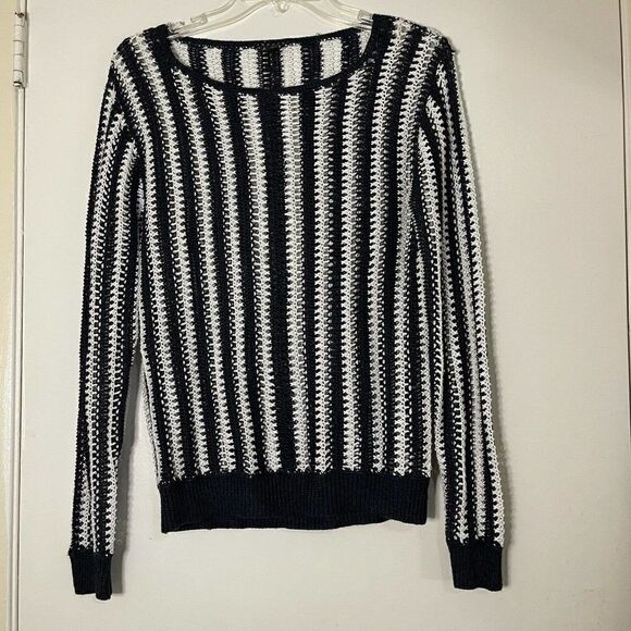 THEORY navy white crochet knit linen blend sweater size Small - Picture 1 of 4